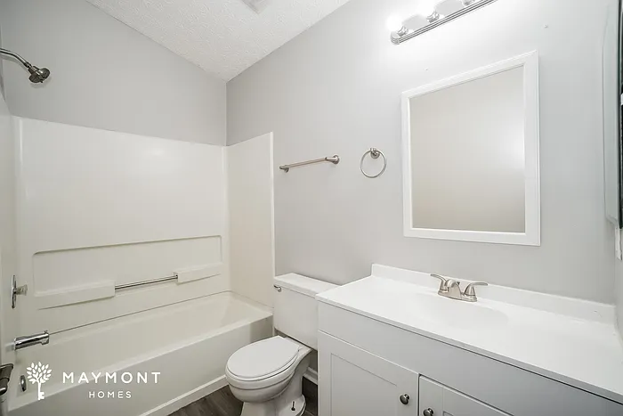 473 Buckingham Ct — Photo 11