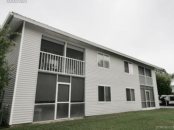 3rd image of 147 SE Village Dr #147