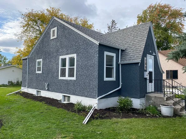 209 Duluth Ave N, Thief River Falls, MN 56701