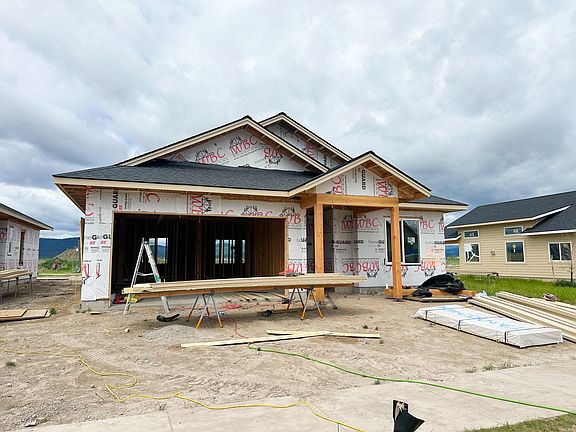 2nd image of 820 Rivet Way