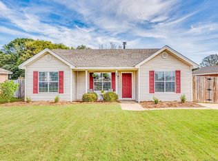 184 Foxdale Rd, Millbrook, AL 36054