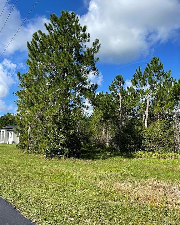 2nd image of 8045 Woodleaf Blvd