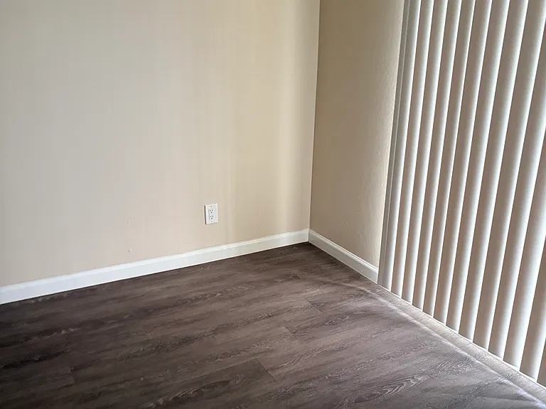 Mallard Creek Apartments — Photo 9