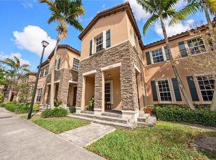 Kendall Square, Miami, FL 33196