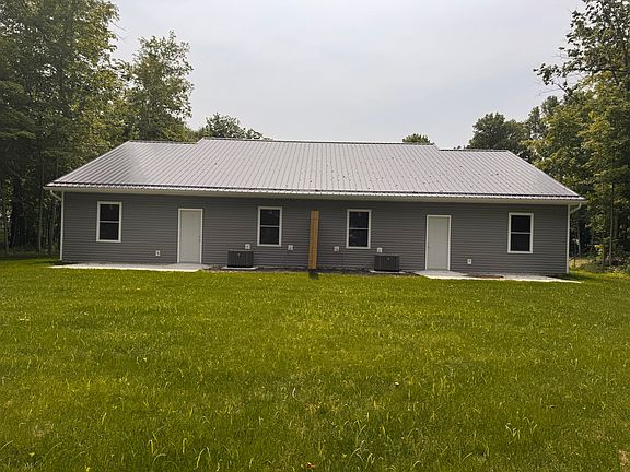 Patio with privacy divider