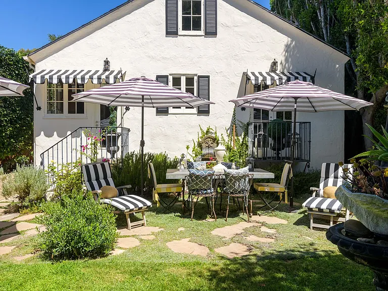 3109 Calle Cedro — Photo 22