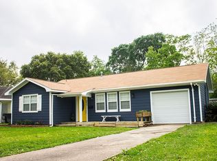 2849 Rose Ln, Groves, TX 77619