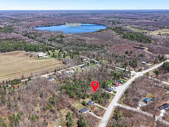 4th image of 1048 Monck Rd