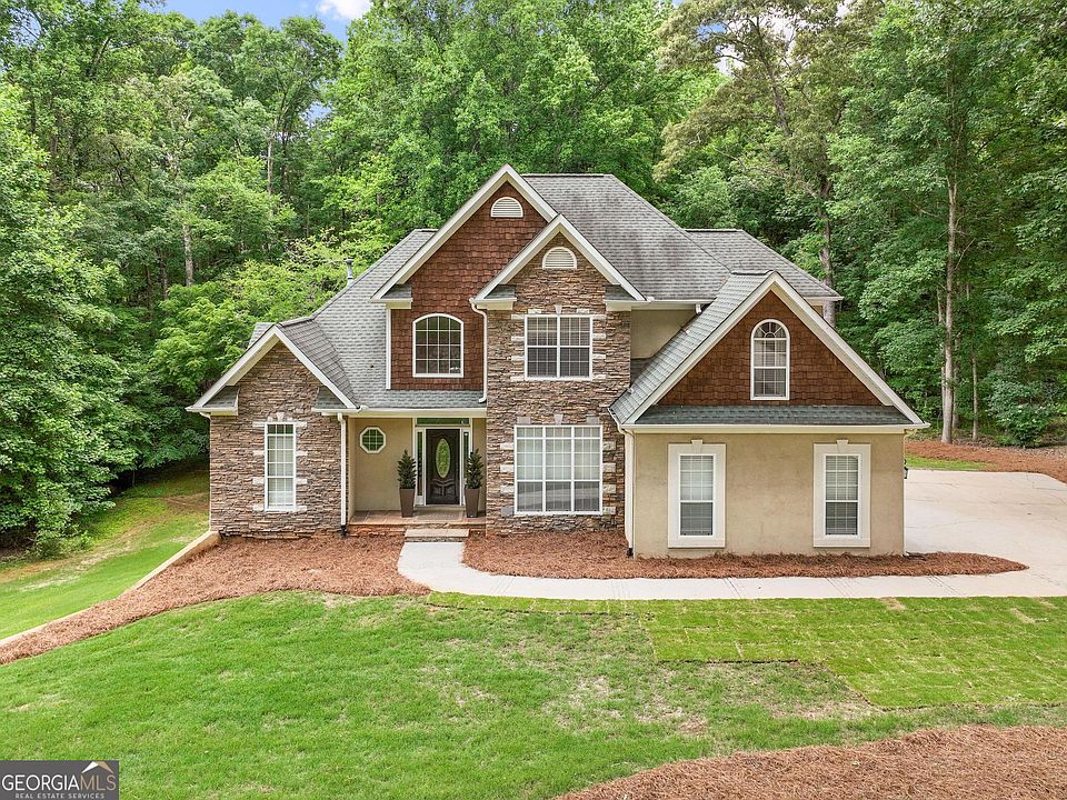 1st image of 409 River Forest Dr