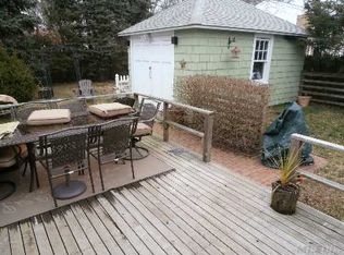 9 Fern Ave, East Islip, NY 11730