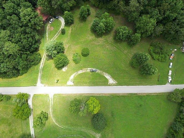 2nd image of 7710 Fernvale Rd