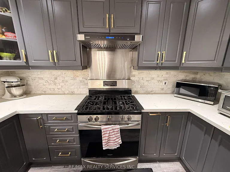 36 Burnt Elm Dr — Photo 11
