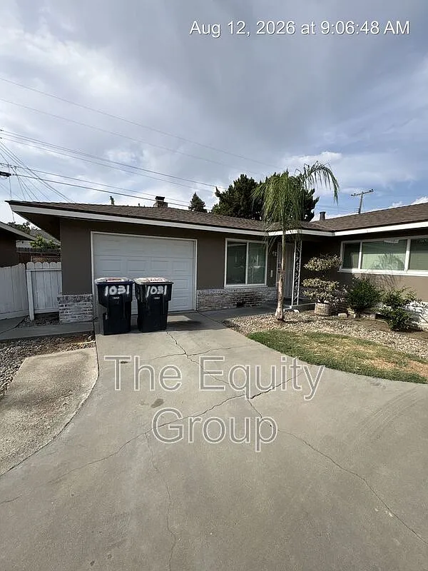 2 bed, 1.0 bath, $1,450 — Photo 1