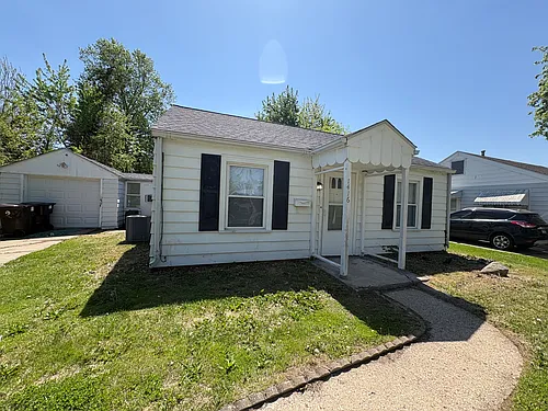 1416 W Maywood Ave Photo 1