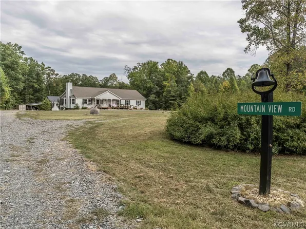 14249 S River Rd, Woodford, VA 22580