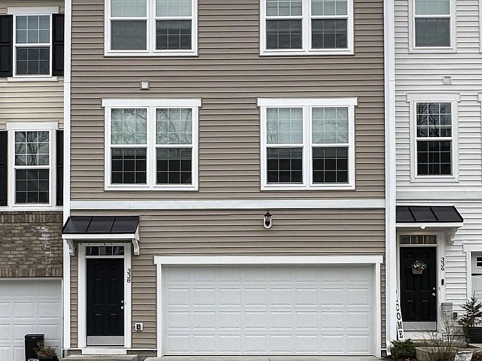 1st image of 338 Bay St