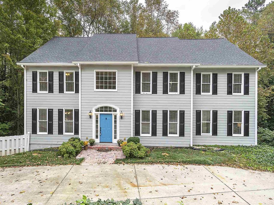 1st image of 684 Colston Dr