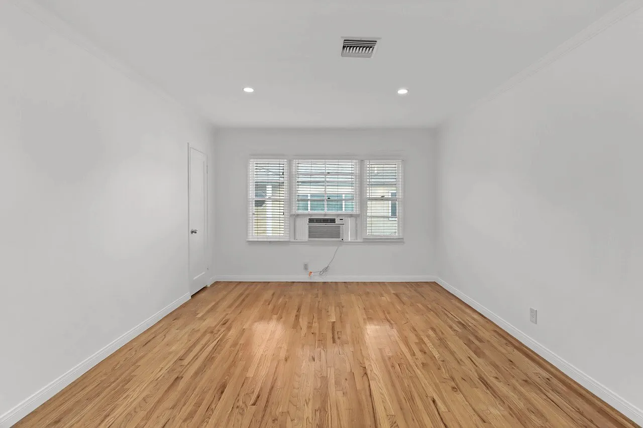 1 bed, 1.0 bath, $2,795 — Photo 2