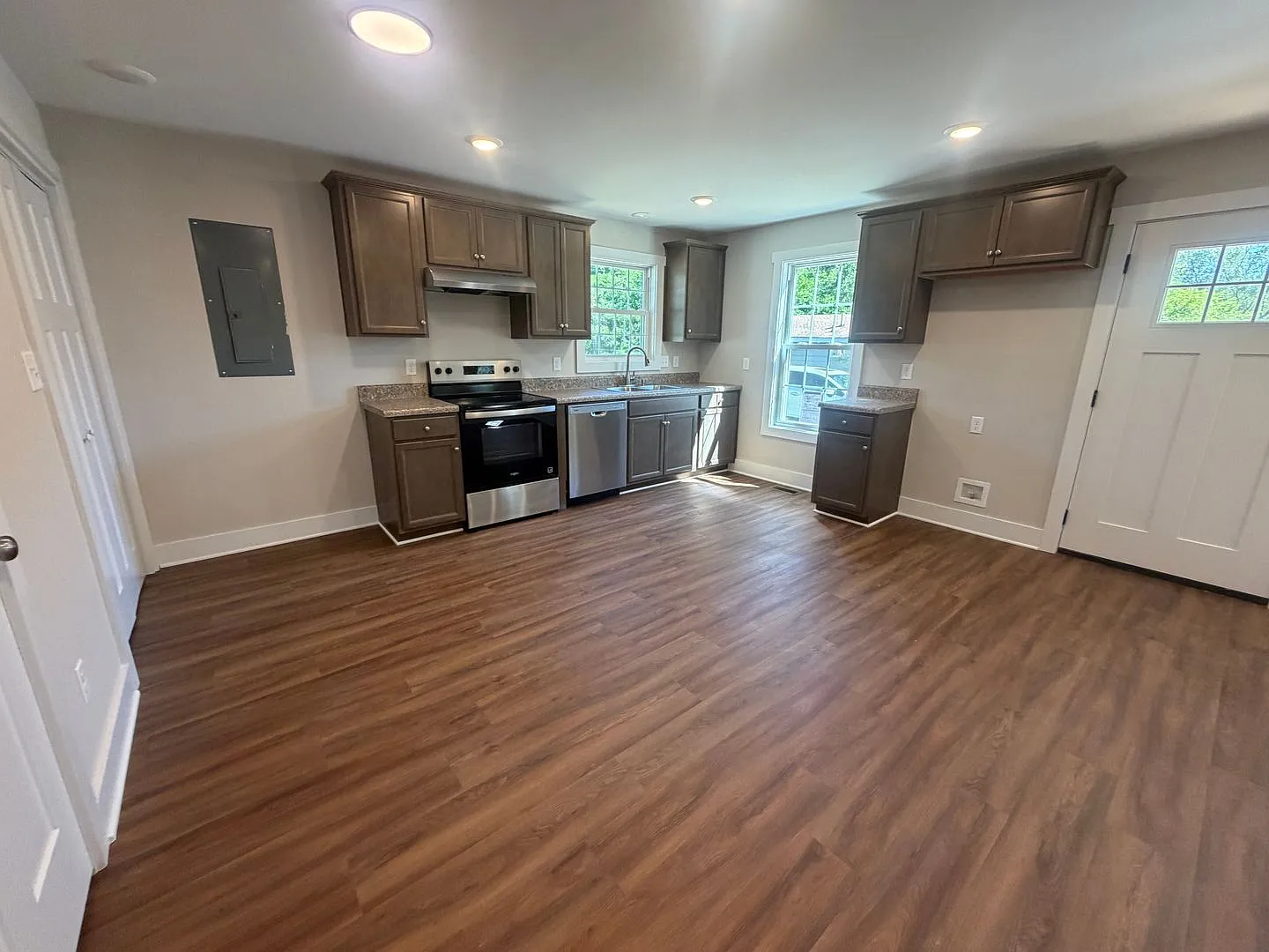 New Construction First Floor Duplex — Photo 3