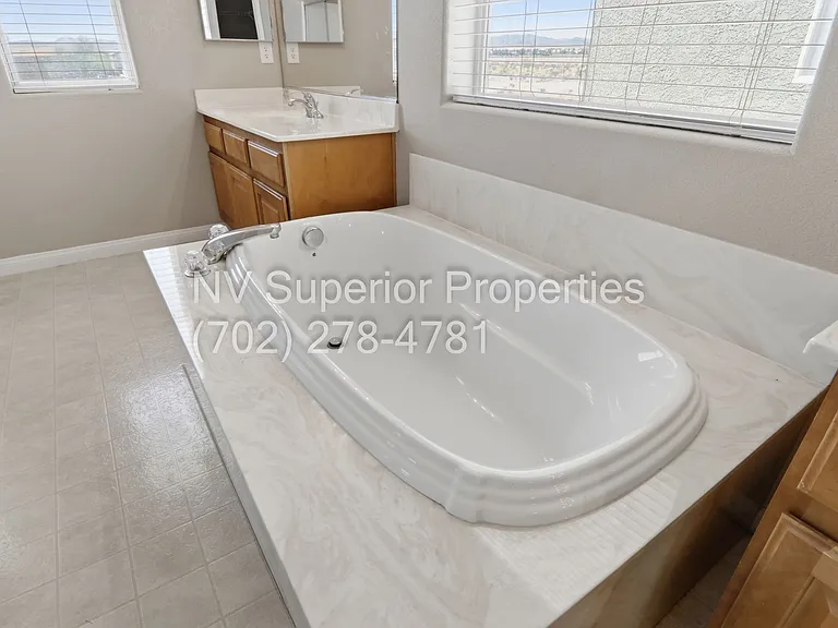 5057 Golden Antelope Way — Photo 35