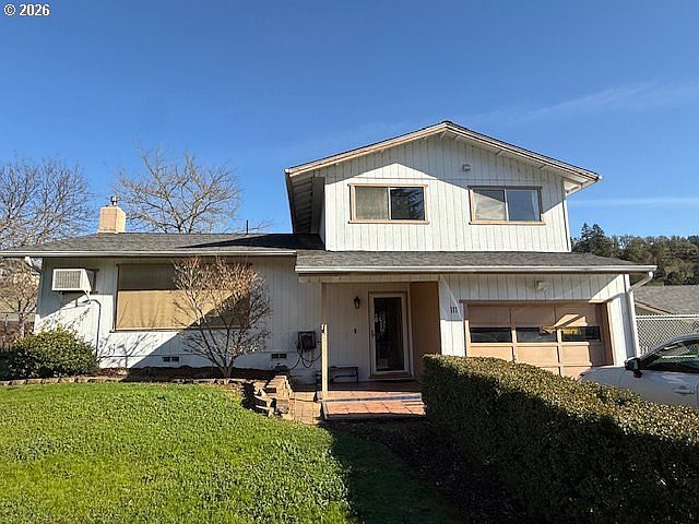 1st image of 111 SE Cerrito Ct