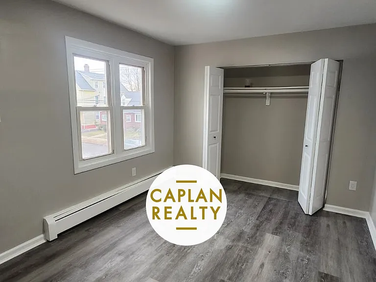 51 Whiting St #1L — Photo 8