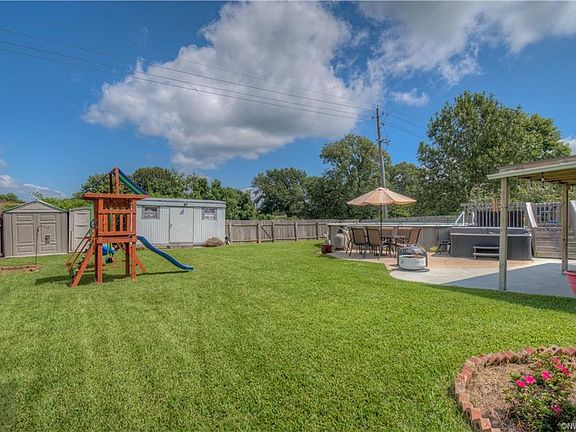 5th image of 5705 Bayou Dr
