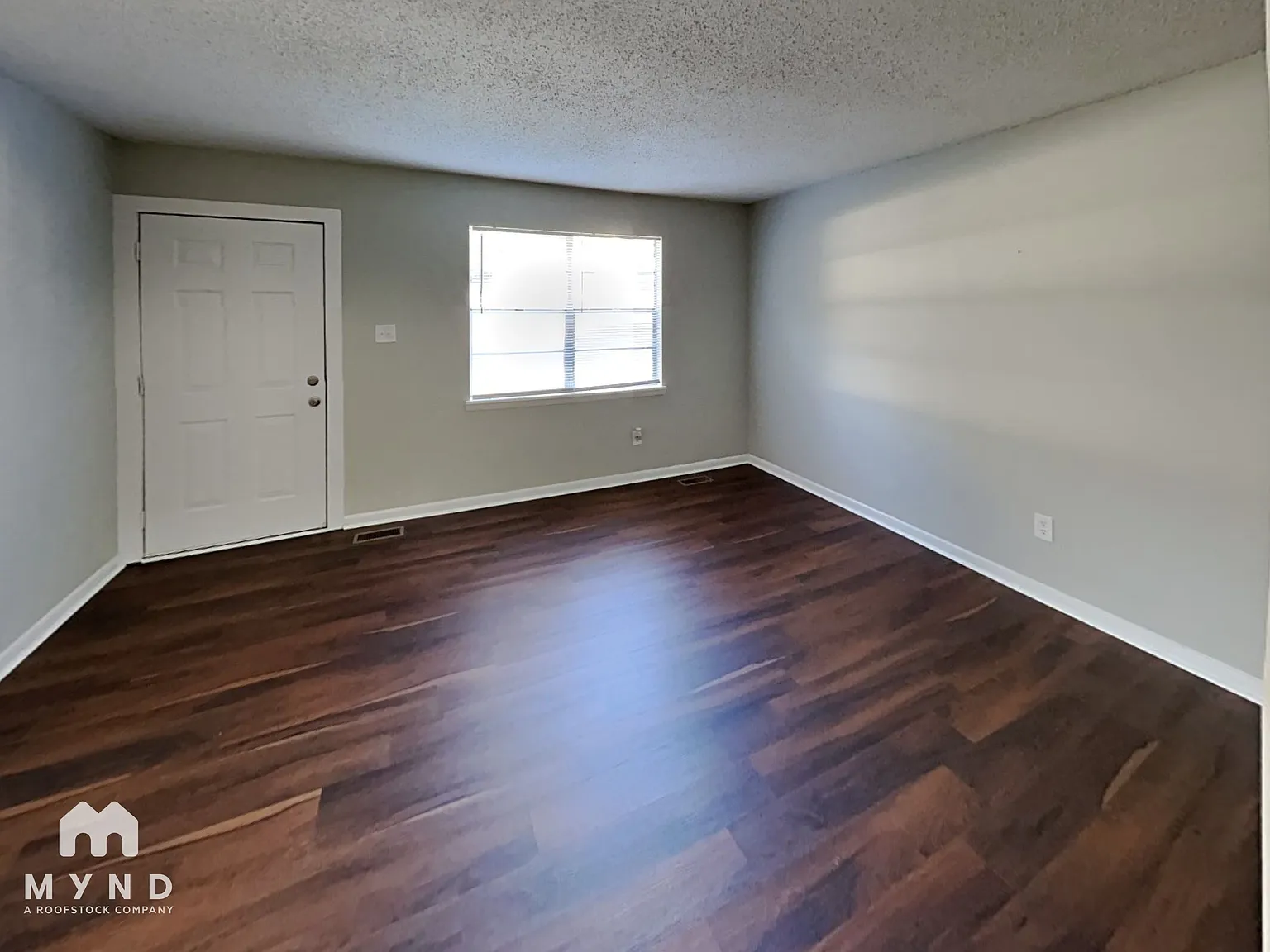 4 bed, 2.0 bath, 1237 sqft, $1,170 — Photo 4