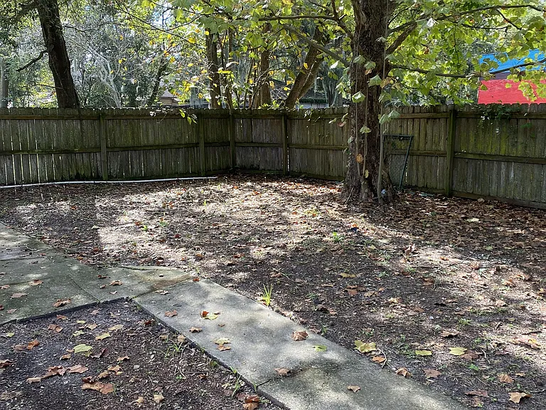 7140 Buffalo Ave — Photo 6