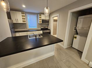 1677 State St #1B, Hamden, CT 06517