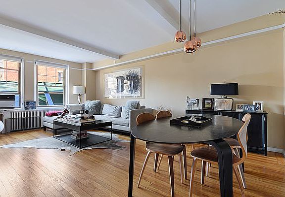 3rd image of 302 W 12th St APT 2A