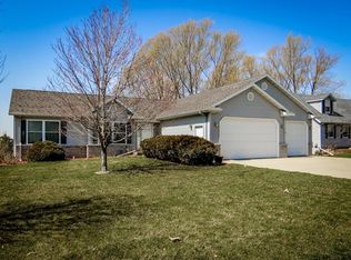 801 Highland Acres Rd, Marshalltown, IA 50158