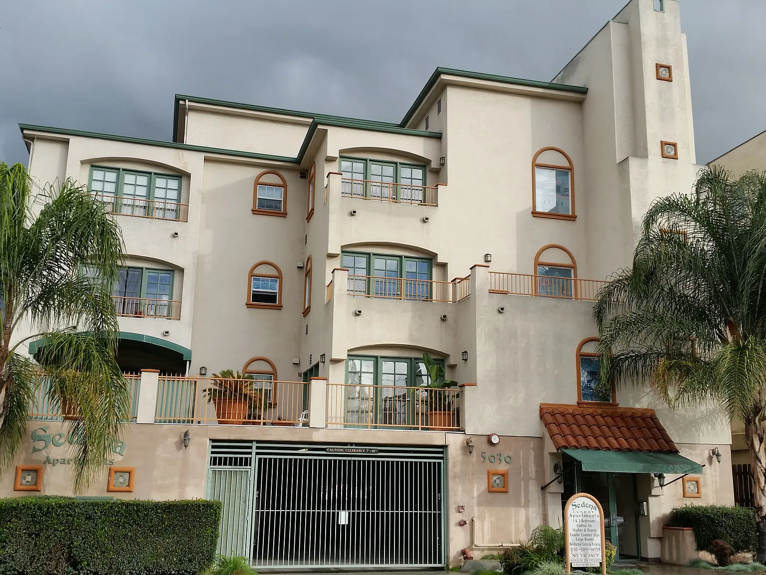 Sedona Apartments — Photo 1