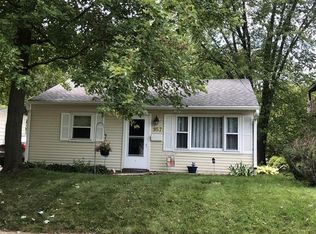 957 N 12th St, Dekalb, IL 60115