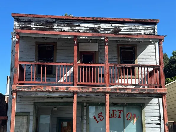 39 Main St, Isleton, CA 95641