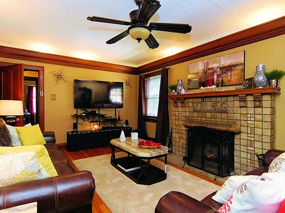 4th image of 3519 Mary Anne Ln