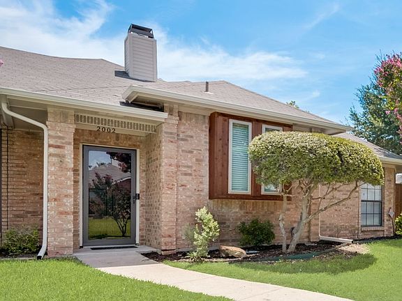 4th image of 2002 Hearthside Ln