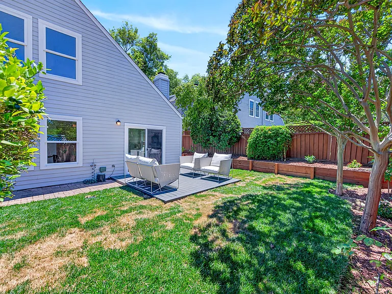726 Buena Vista Pl — Photo 53