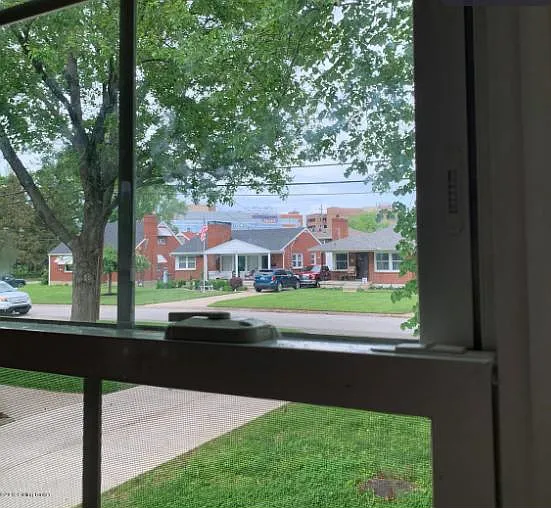 3006 Bobolink Rd — Photo 22
