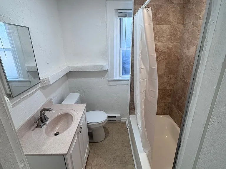 2918 Walnut St — Photo 13