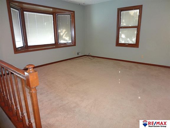 2nd image of 3030 S 114th St