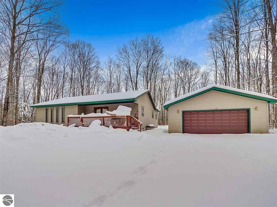 1st image of 4194 Staceywood Cir