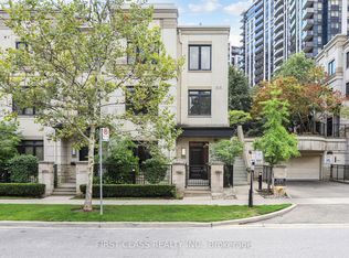 9 Oakburn Cres #Townhouse 28, Toronto, ON