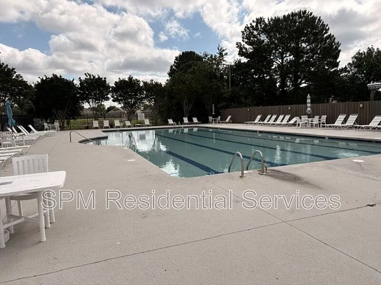 723 Sunseeker Dr — Photo 5