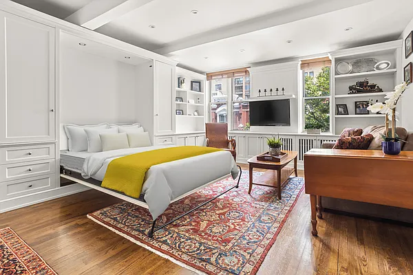 Sold by Corcoran | media 2