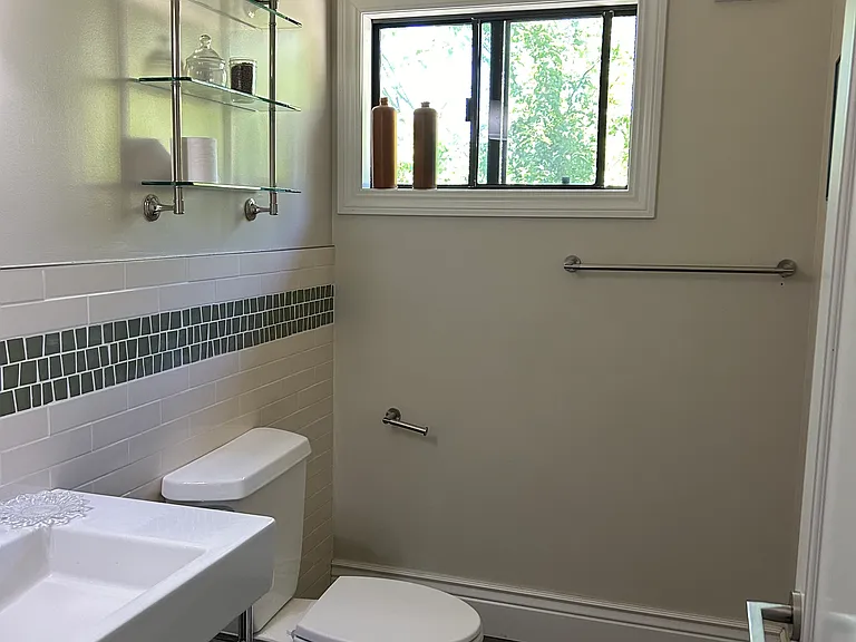 800 Sanel Dr — Photo 26