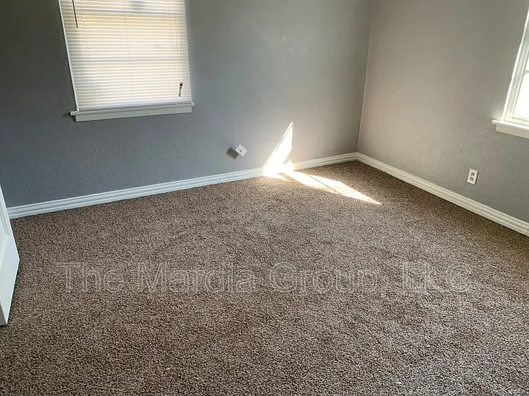 2628 Healey Dr — Photo 9
