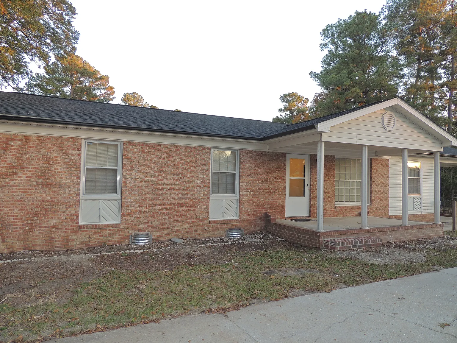 1113 Strickland Bridge road - 1 — Photo 1