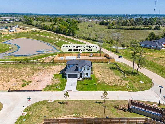 3rd image of 19608 Montgomery Ridge Way