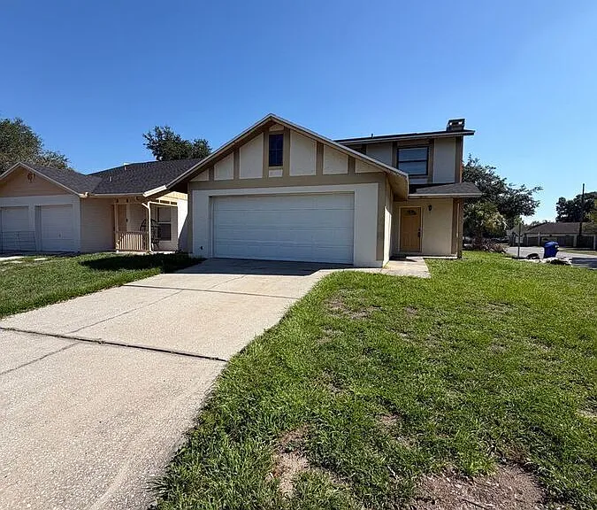 1090 Buttercup Dr — Photo 1